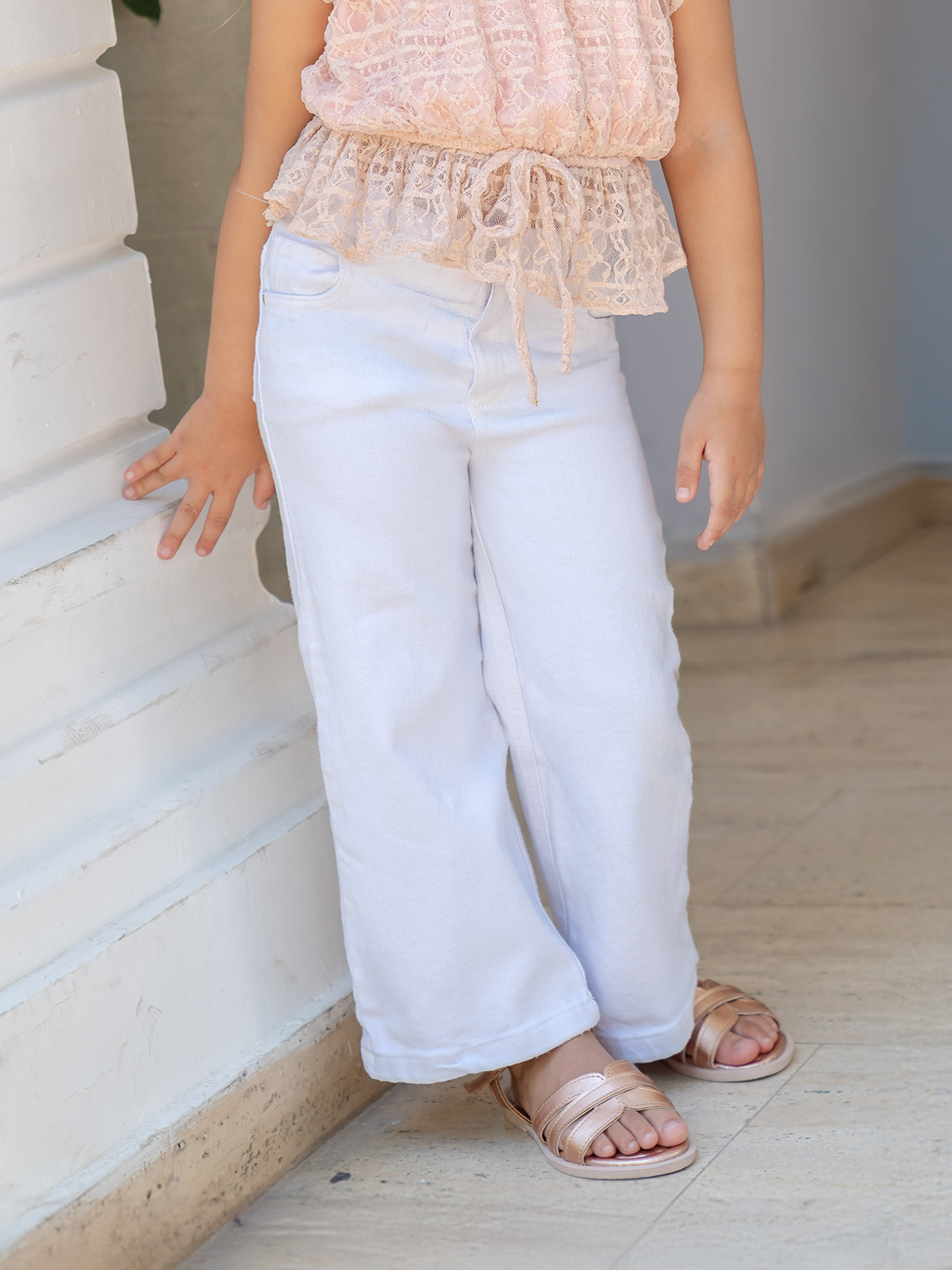 Jeans anchos para niñas de moda con 5 bolsillos