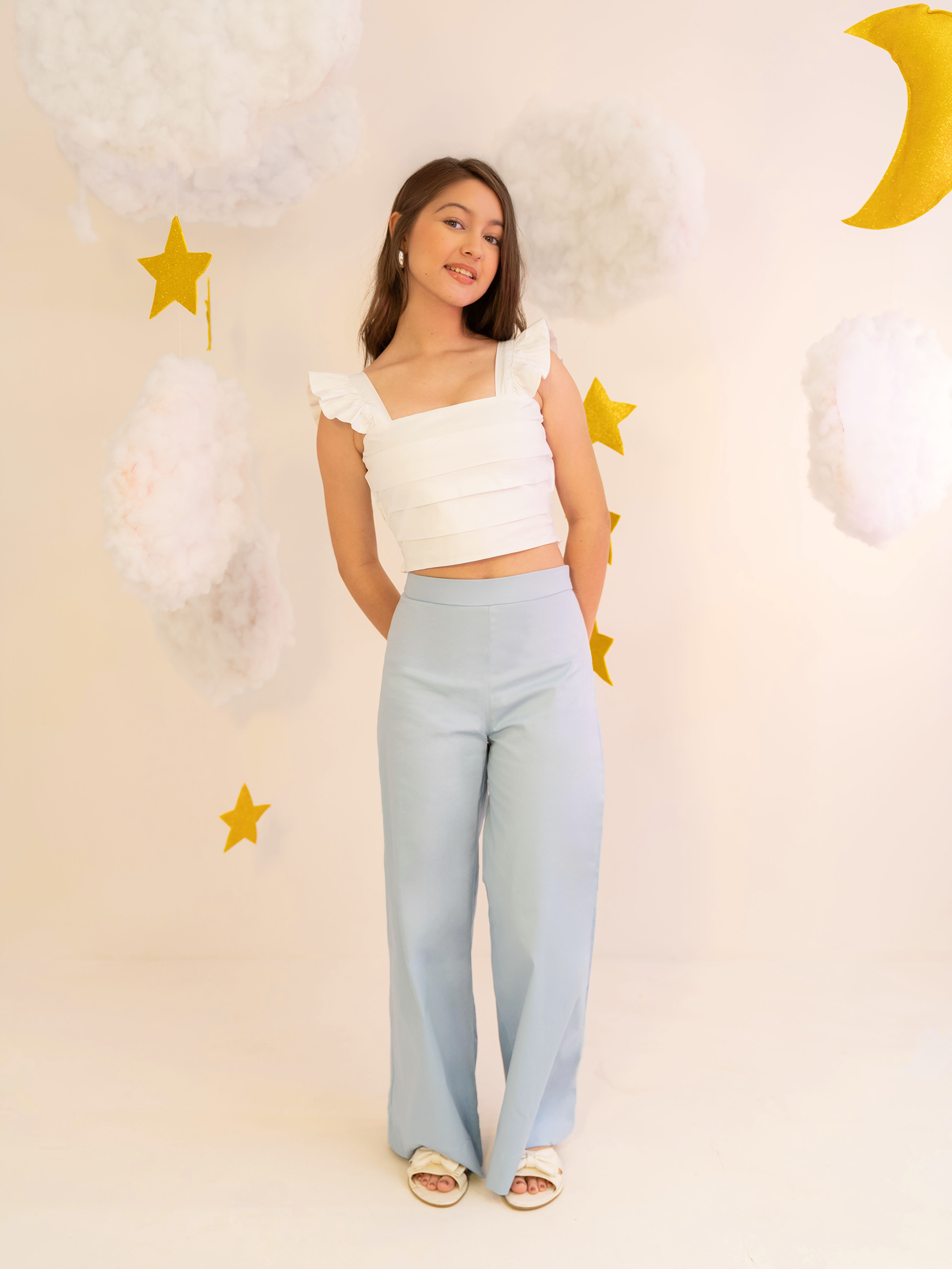 Pantalones juveniles de moda en dril con pretina definida