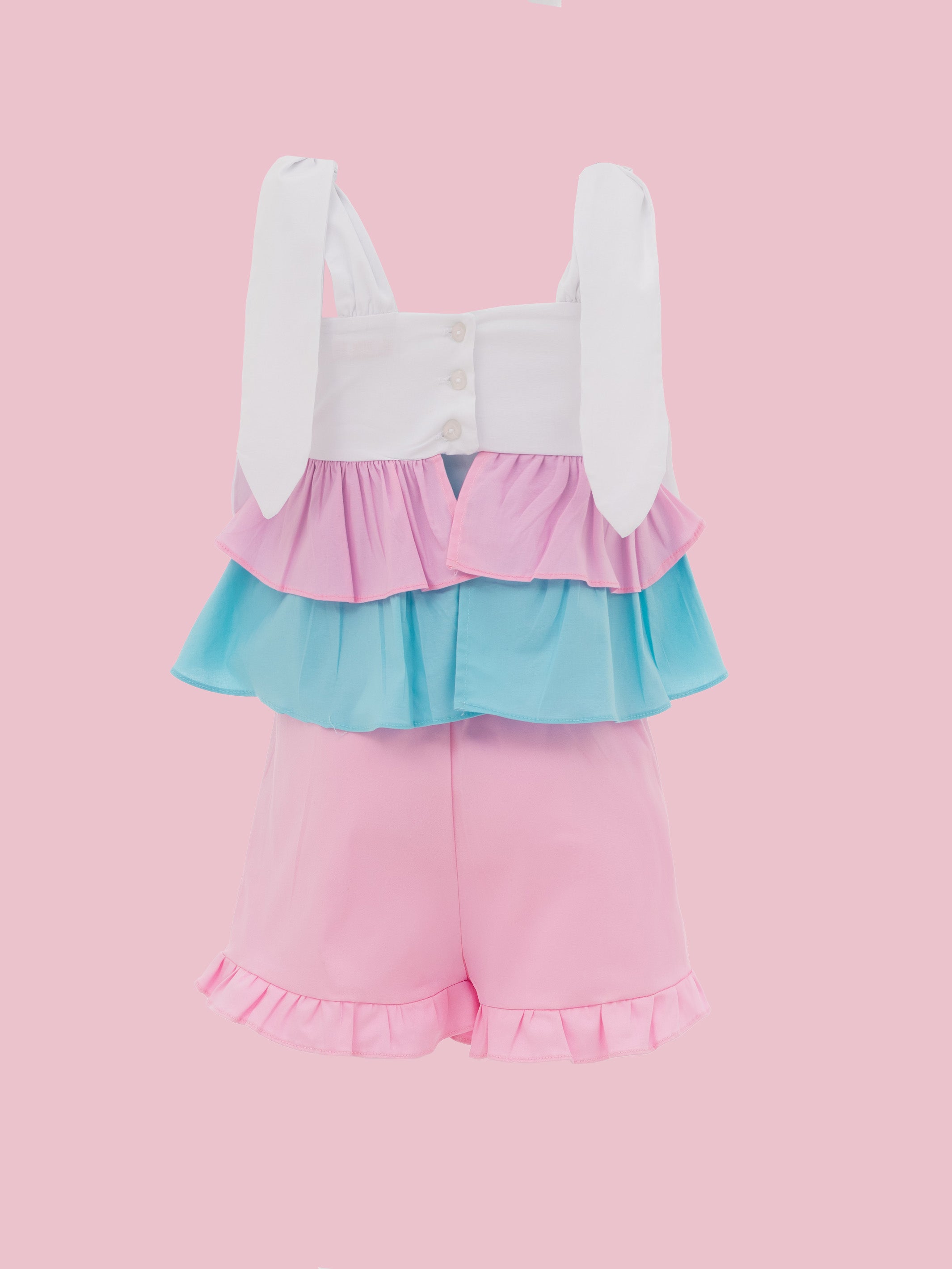 Conjunto para niña cómodo con short de arandela en el ruedo