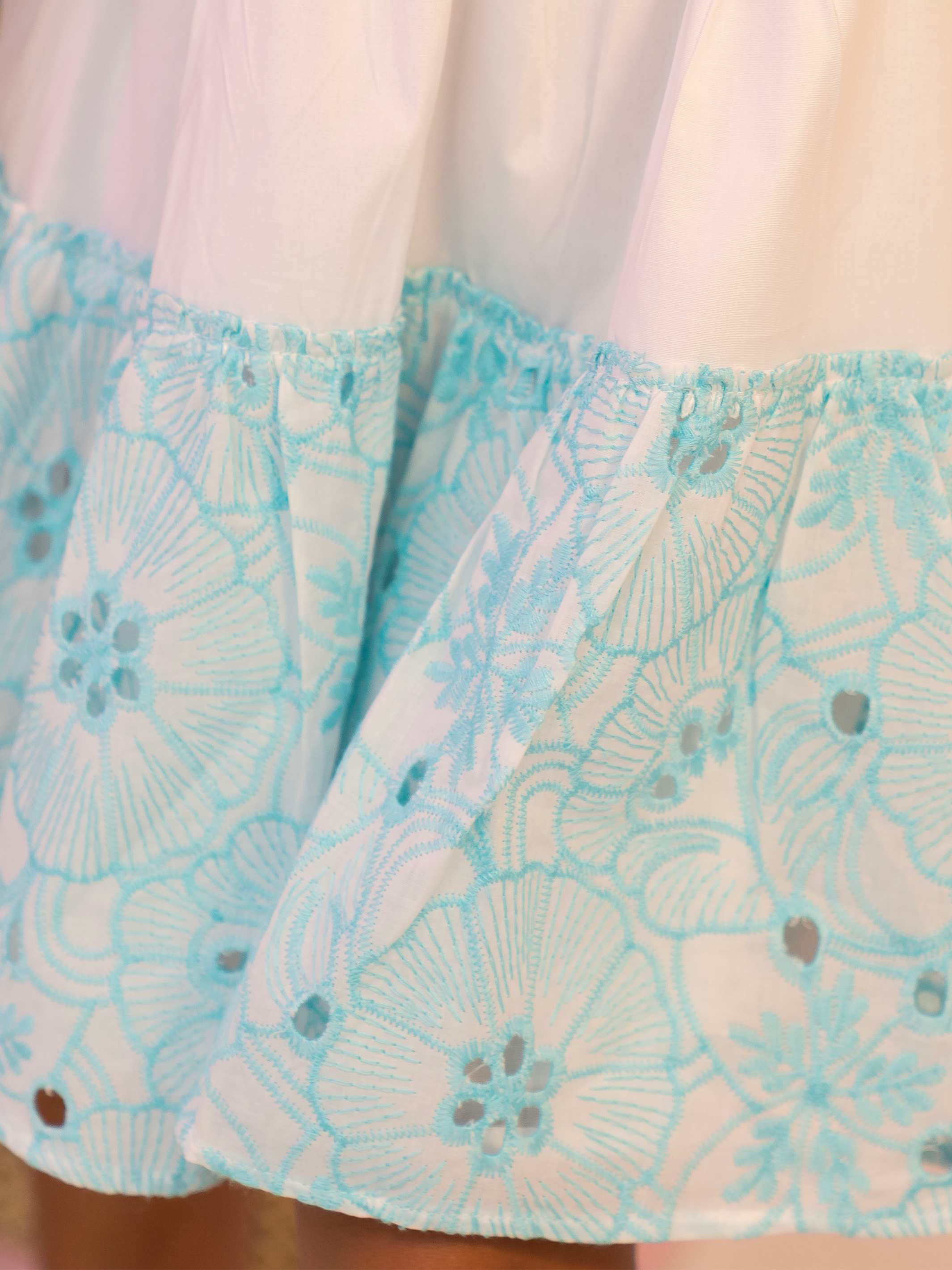 vestidos modernos de niña con lazo ajustable