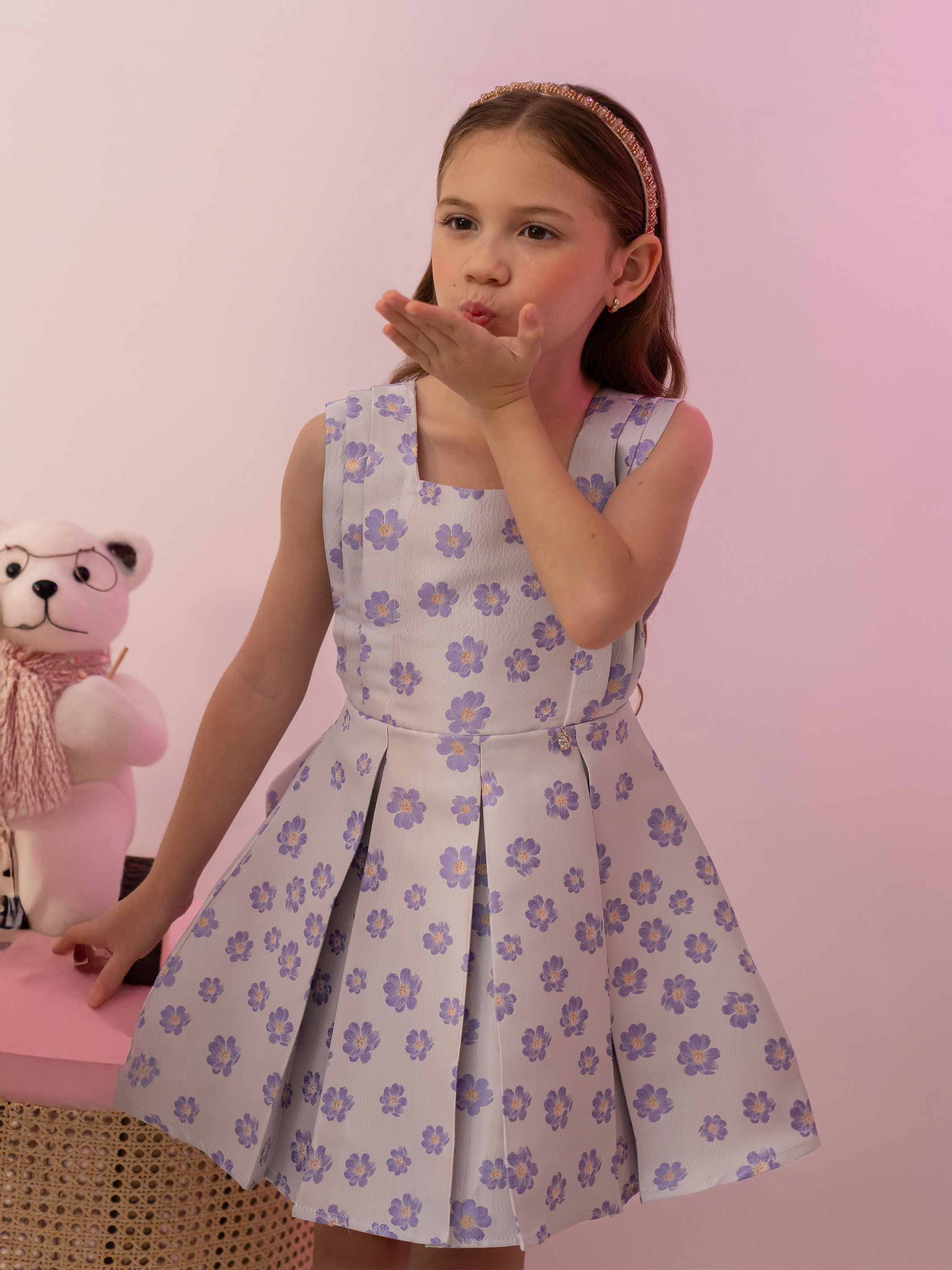vestidos de niñas de moda con falda de pliegues