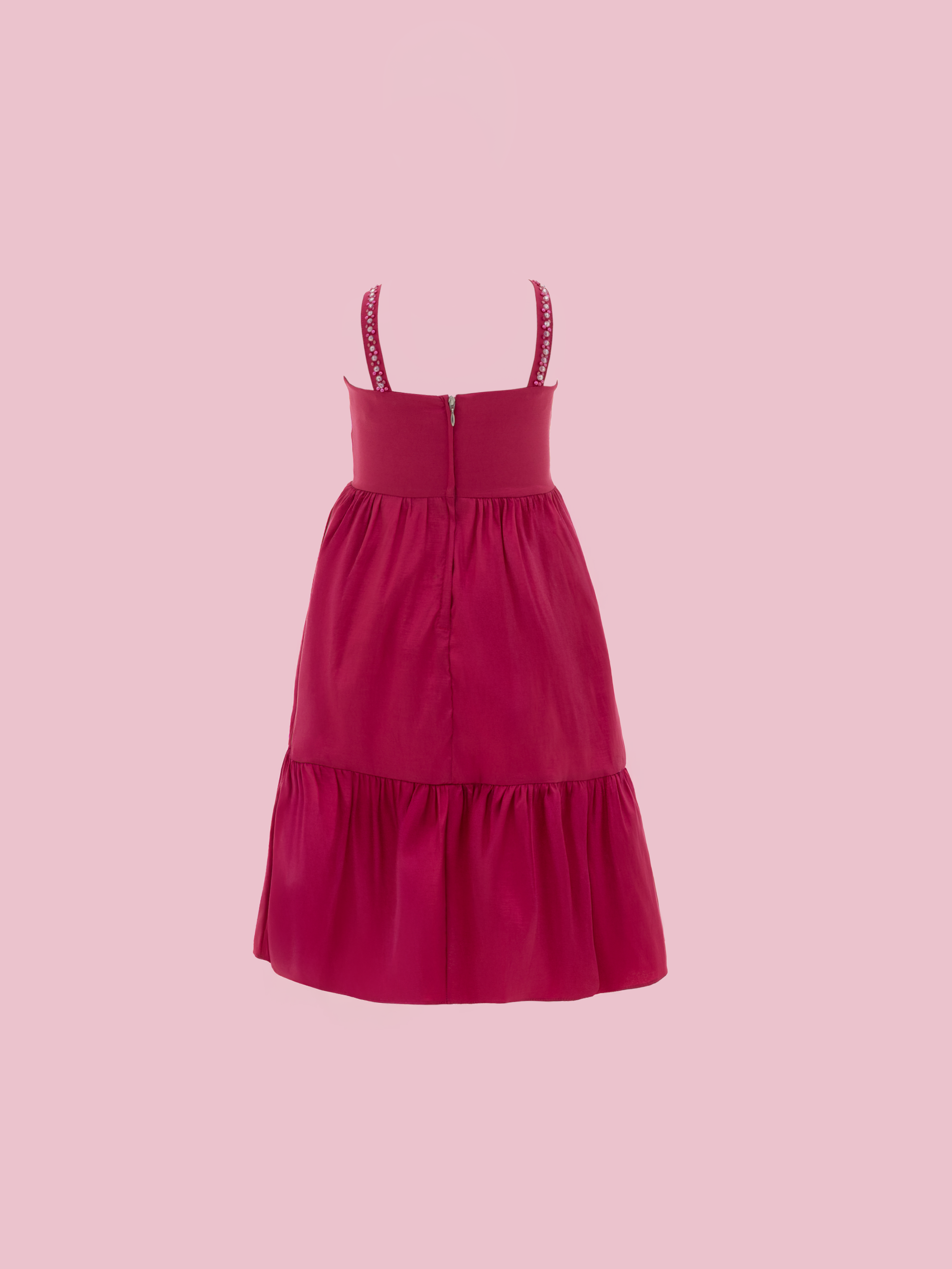 Vestidos modernos de niña con look femenino y versátil