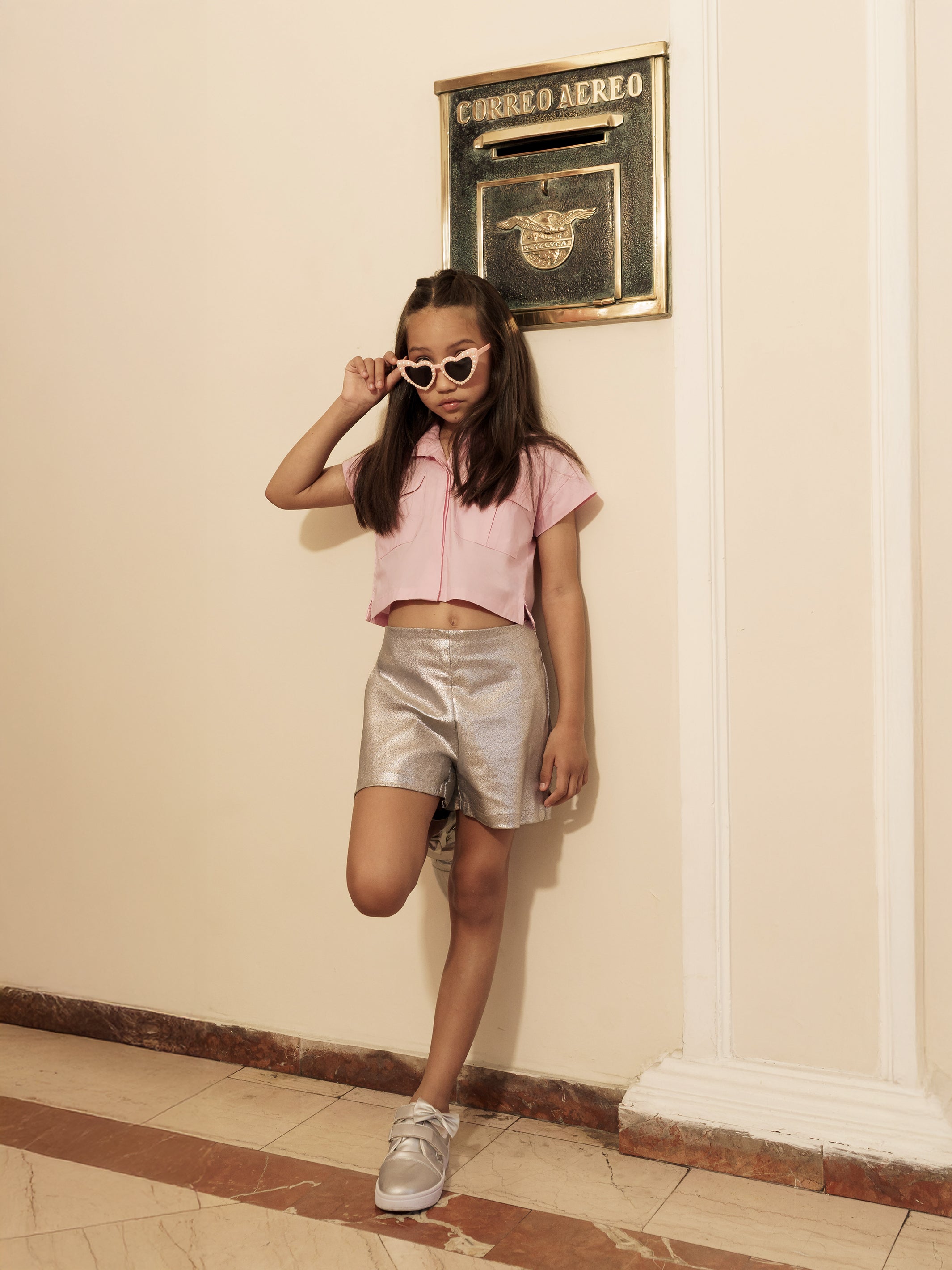 Conjunto para niña en popelina dril con blusa cargo y short básico