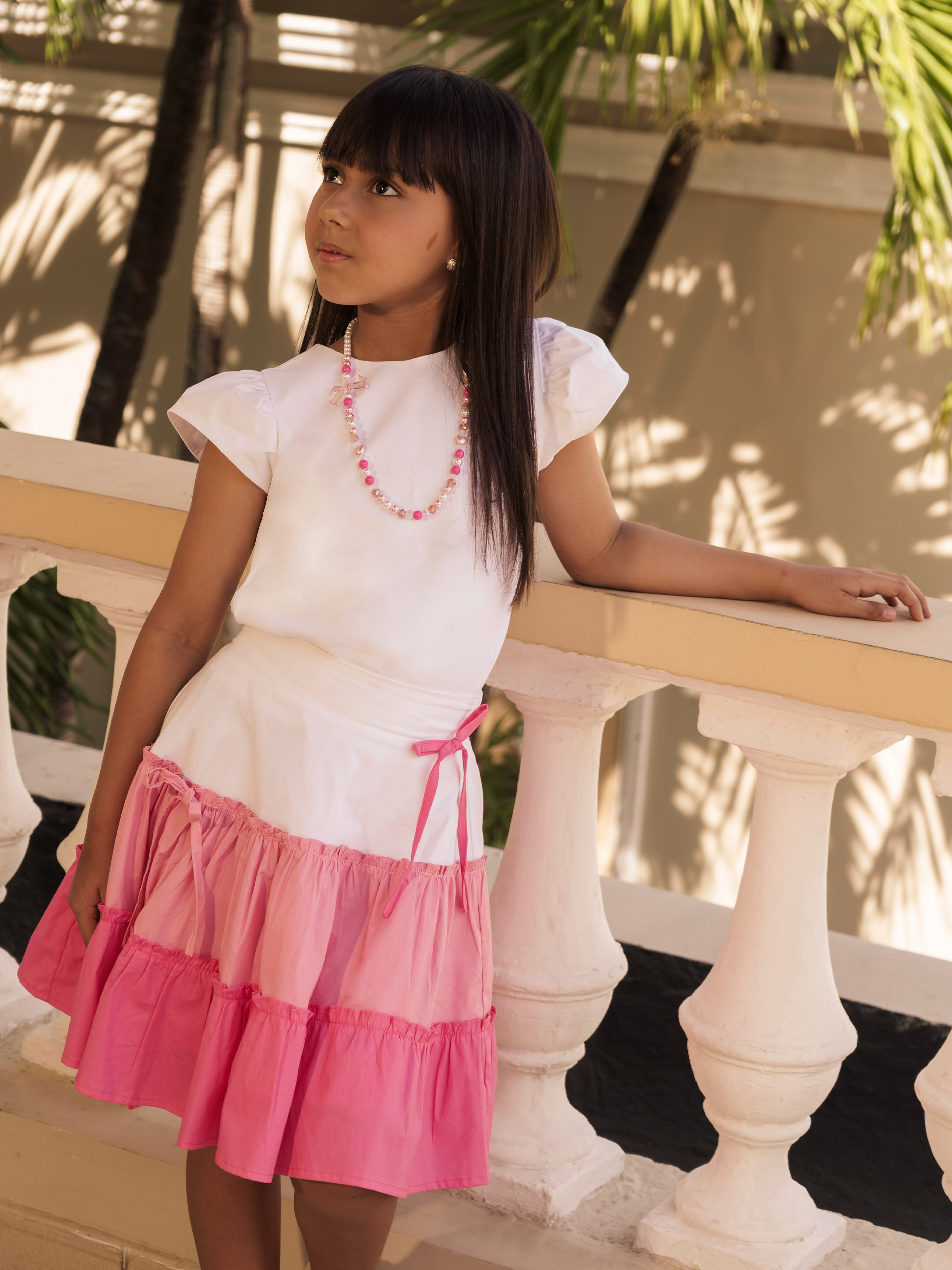 Conjuntos ropa para niñas con diseño colorido y estilo alegre