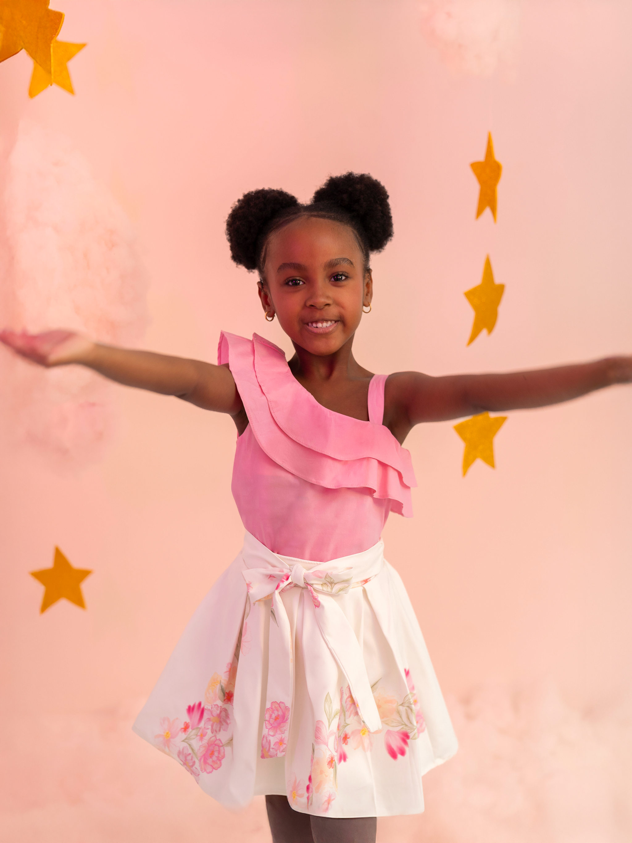 Zapatos de Moda para Adolescentes: La Última Tendencia, image size:2048x2731