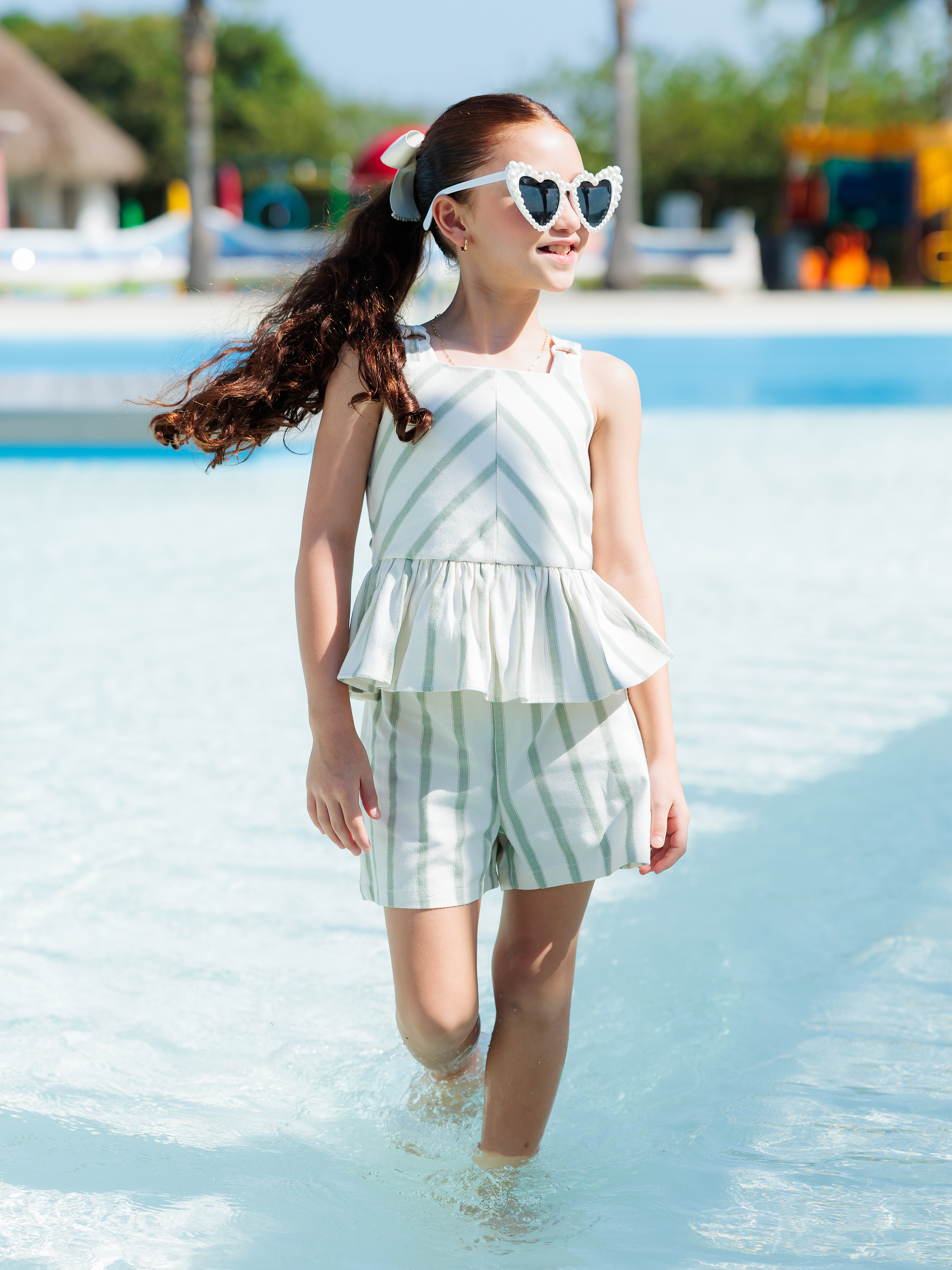 Conjunto en lino para niña con blusa de tirantas y short cómodo