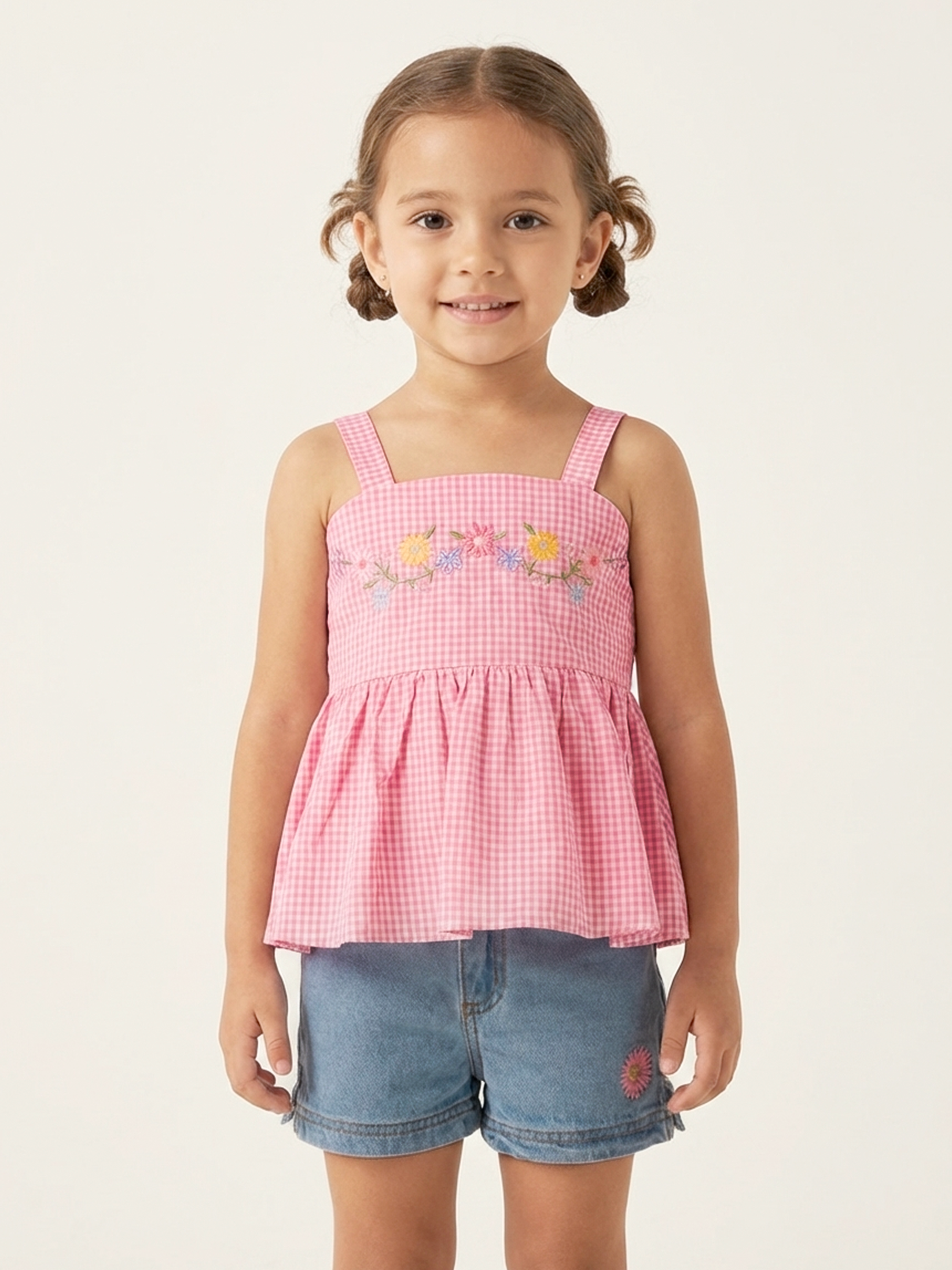 Blusas elegantes para niñas con detalles bordados