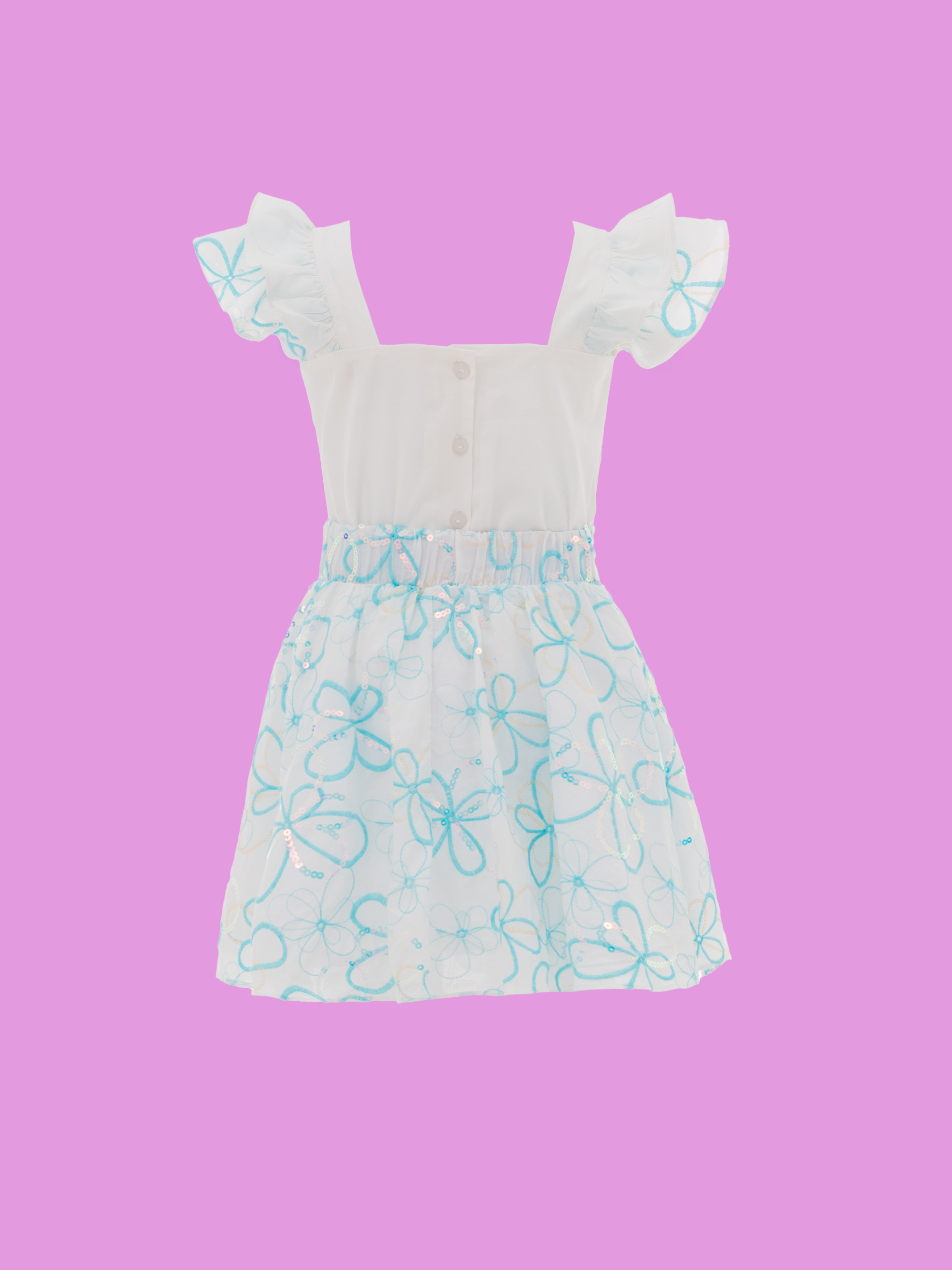 Conjunto para niña cómodo con diseño femenino y moderno