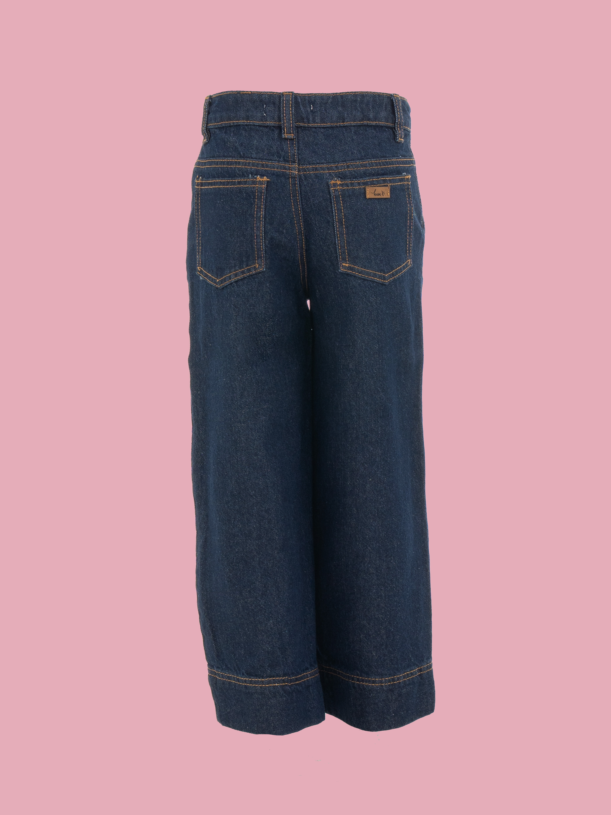 Jeans anchos para niñas de moda con silueta amplia