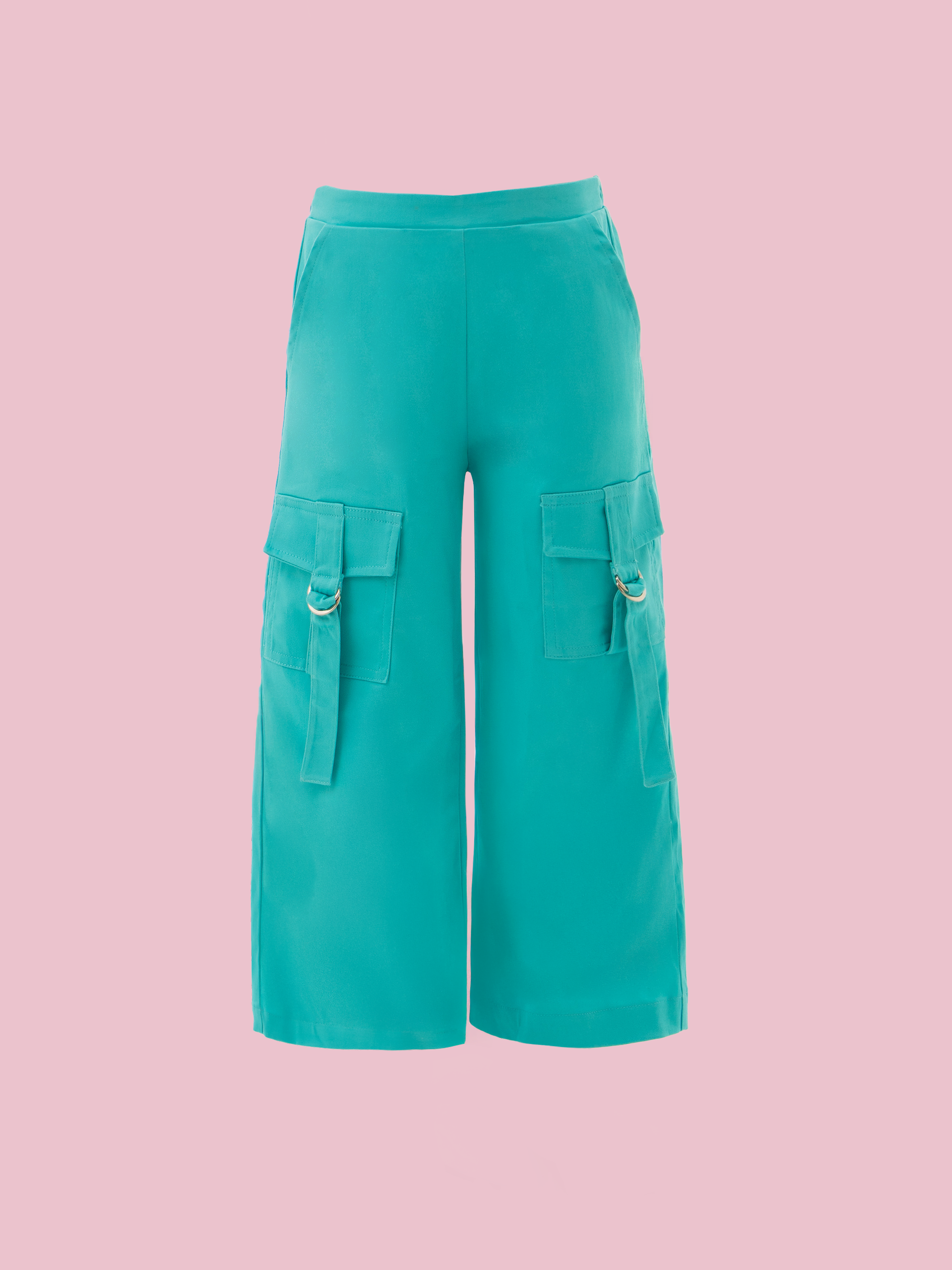 pantalones modernos para niñas con estilo urbano