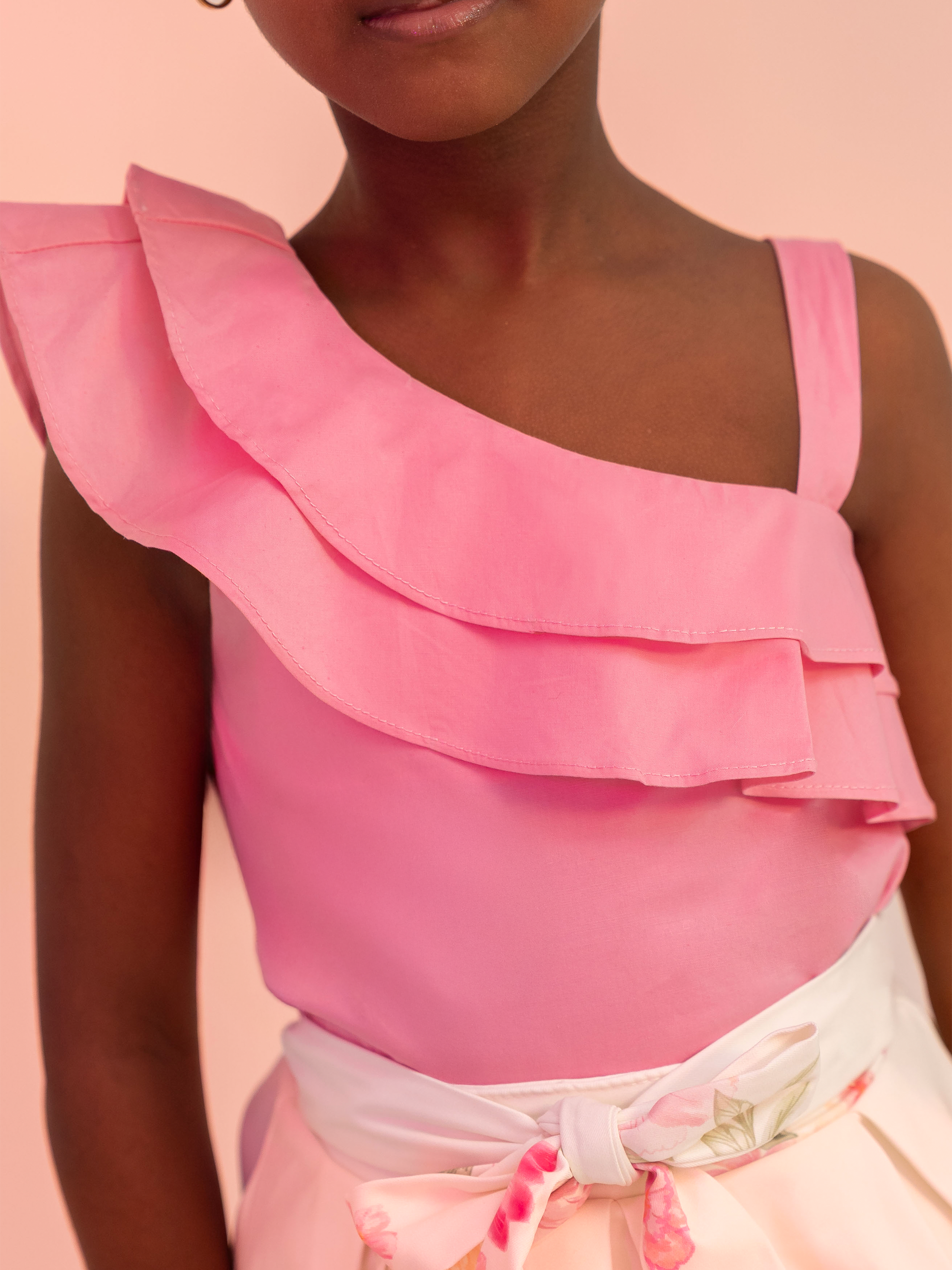 Conjuntos ropa para niñas con blusa asimétrica y arandelas delicadas