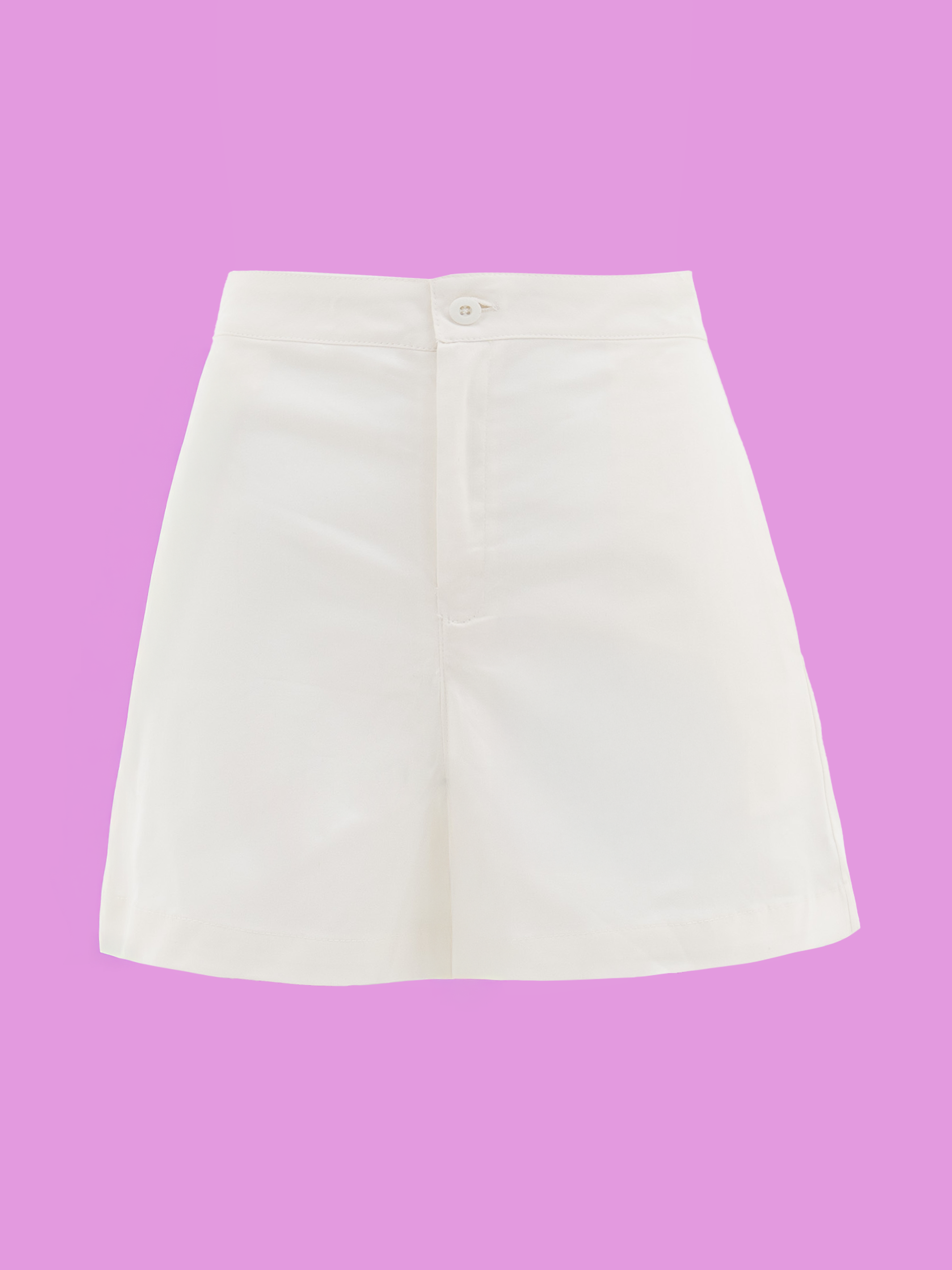 shorts modernos con silueta básica y cómoda
