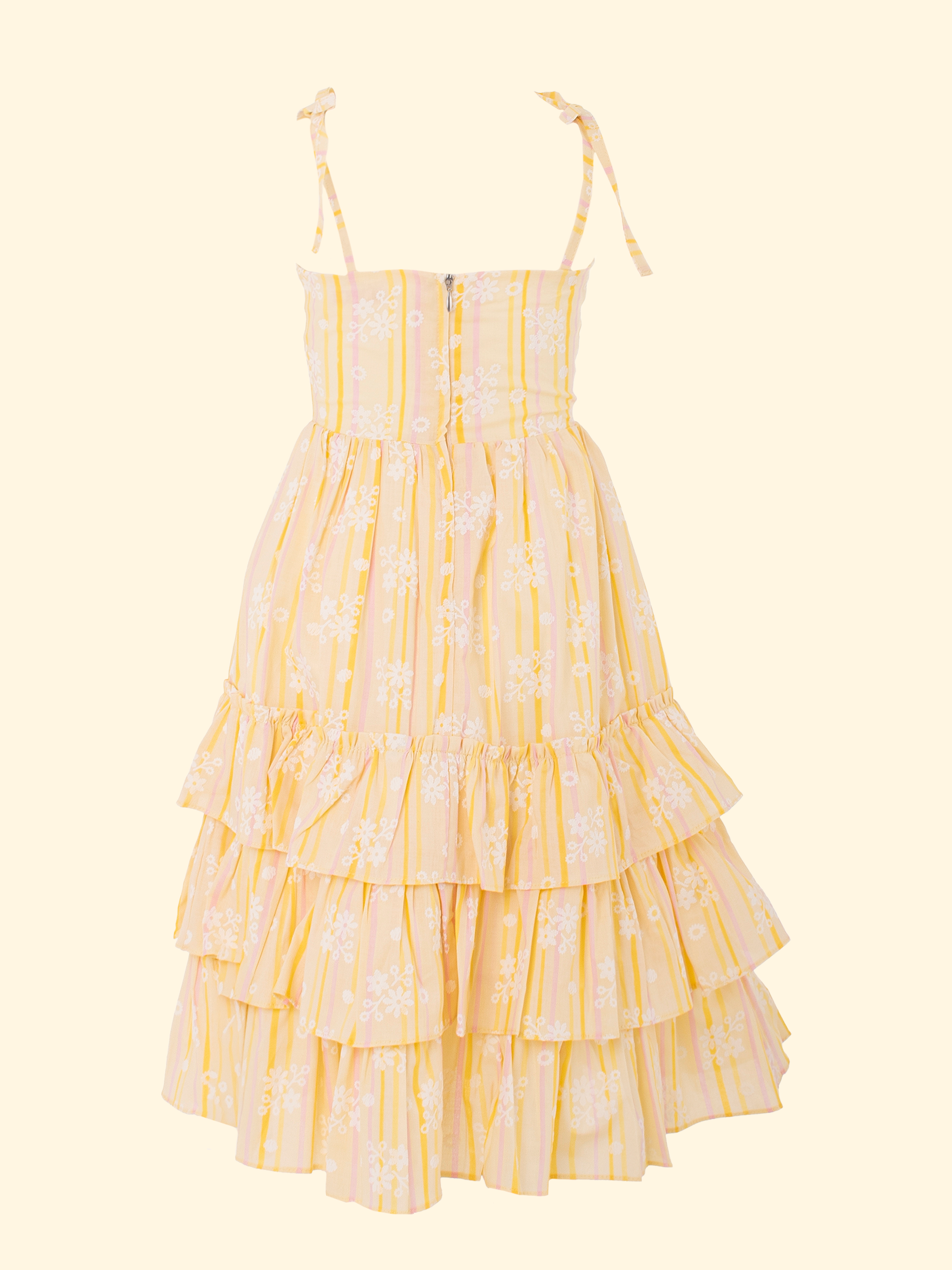 vestidos modernos de niña para paseos y ocasiones especiales
