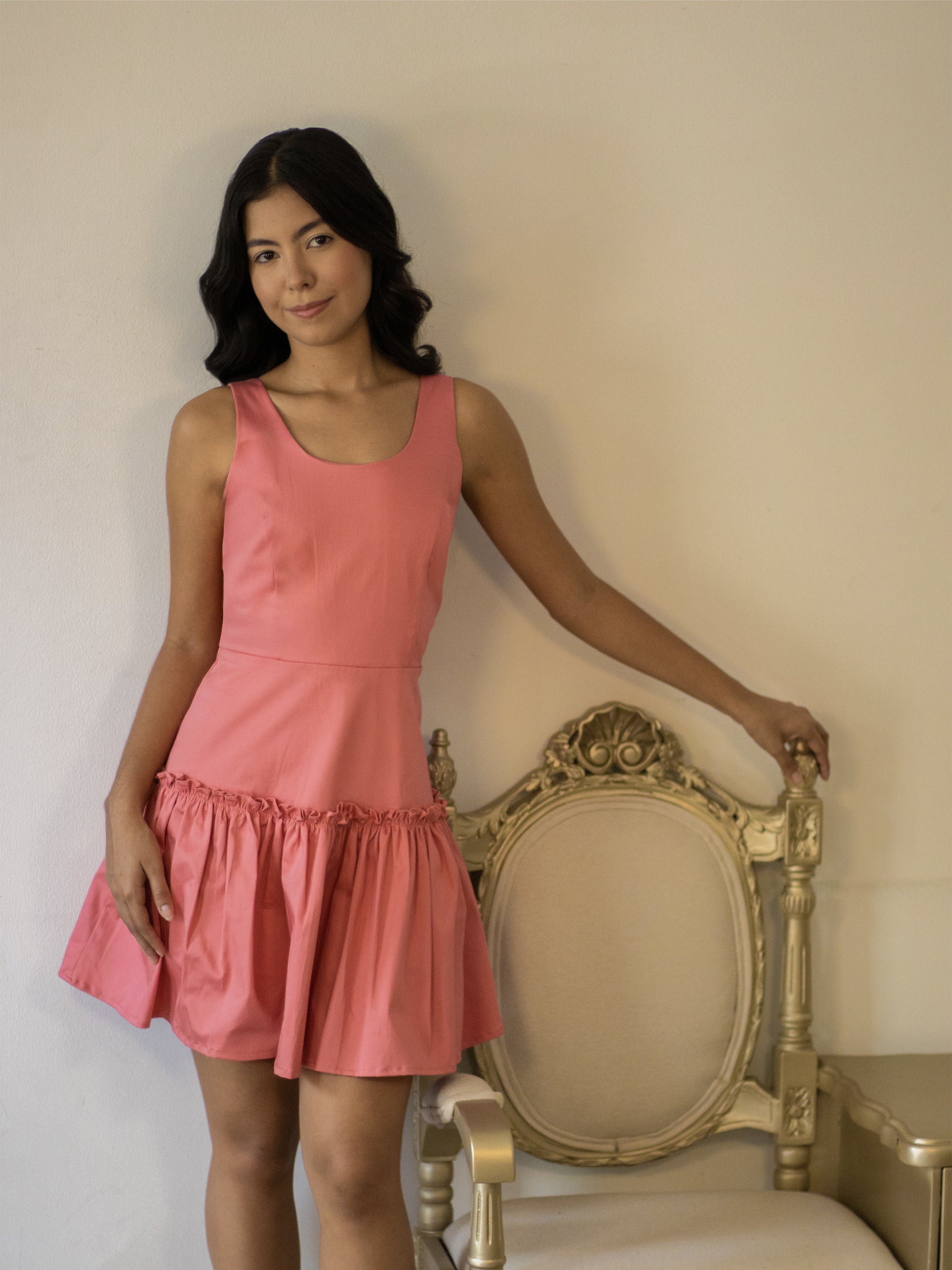vestidos juveniles de moda con escote redondo