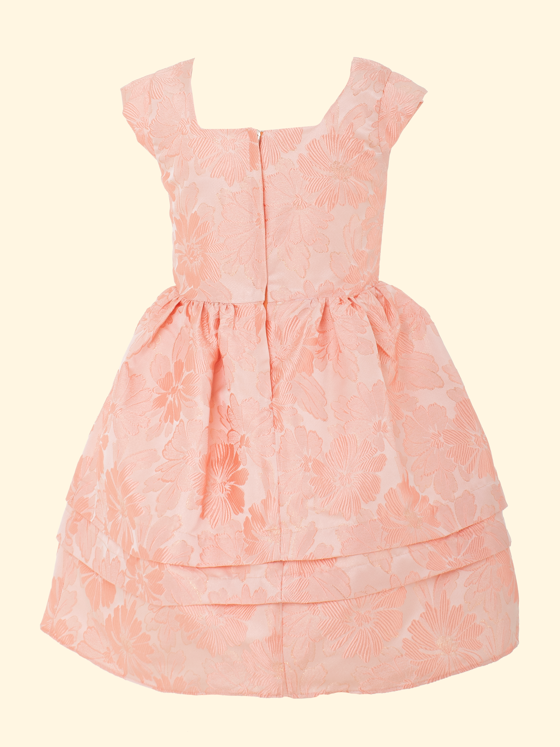 vestidos cómodos para niñas en jacquard delicado