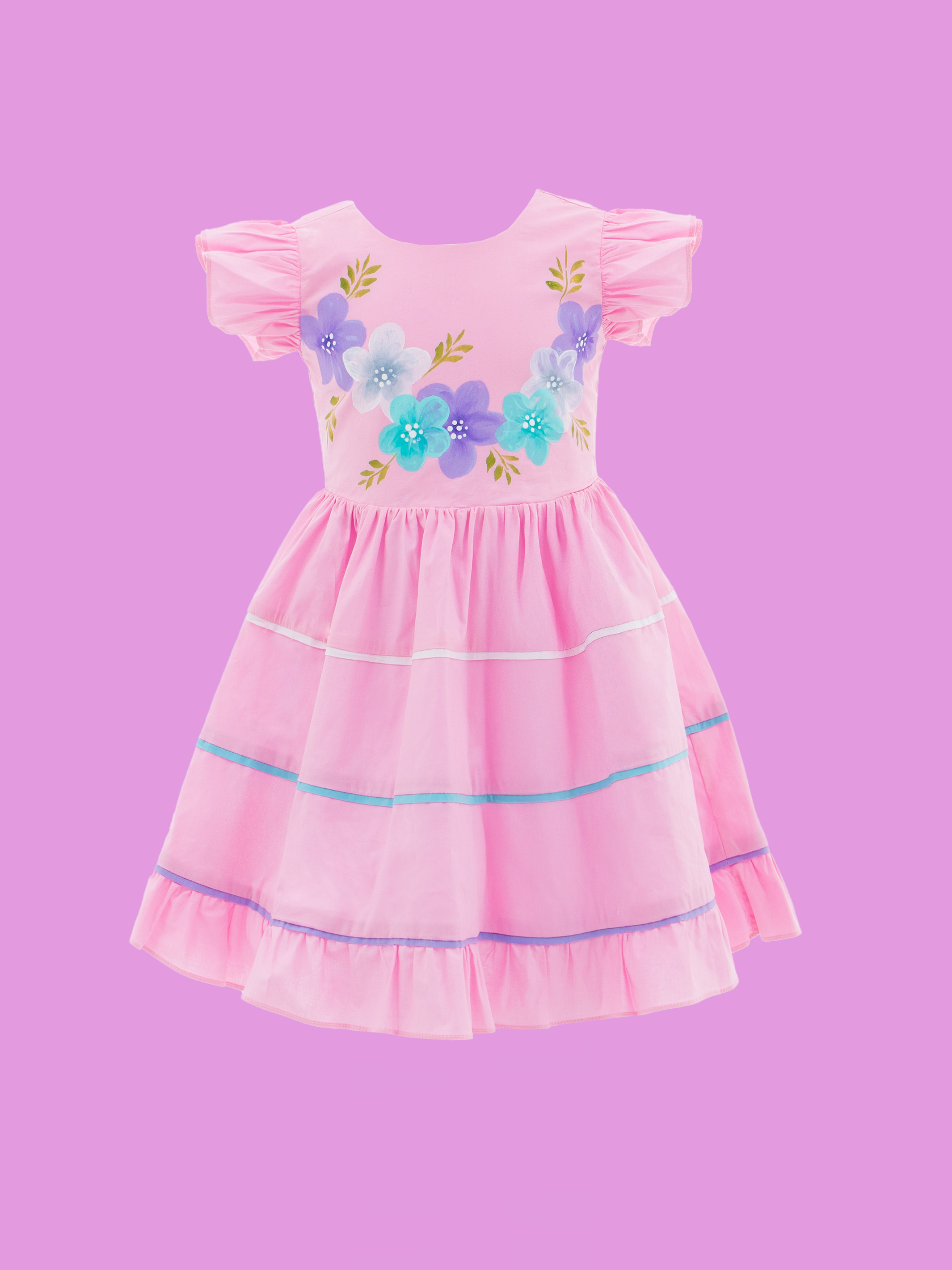 vestidos modernos de niña para paseos y días especiales